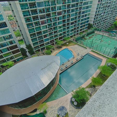 Apartmán Mount Austin Ikea, Aeon 10Mins -Pool View- C115 Johor Bahru Exteriér fotografie
